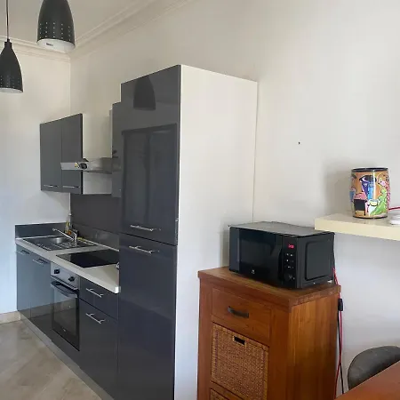 Nid Douillet T3 Au Coeur Des Remparts Apartamento Aigues-Mortes Exterior foto